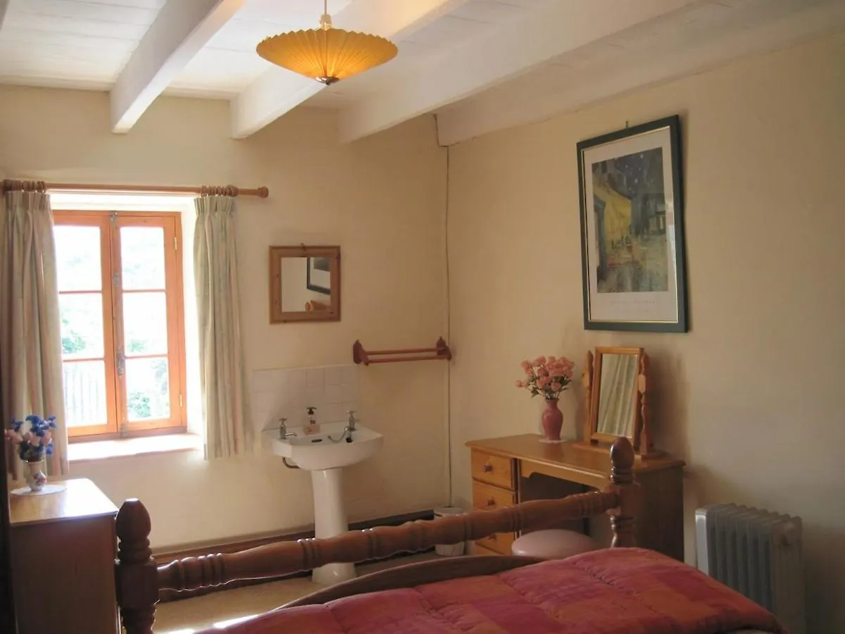 Rest Huella Farmhouse Saint-Segal France