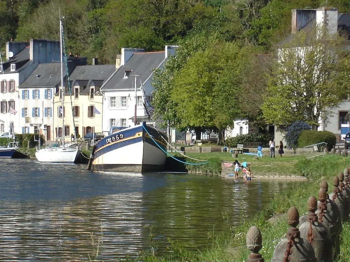 Holiday home Rest Huella Farmhouse Saint-Segal France